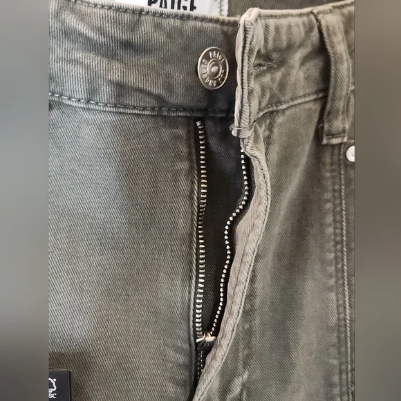 Paige Alexis Cargo High Rise Barrel Leg Jean In Ivy Green. NWT. Size 28 - Picture 3 of 10